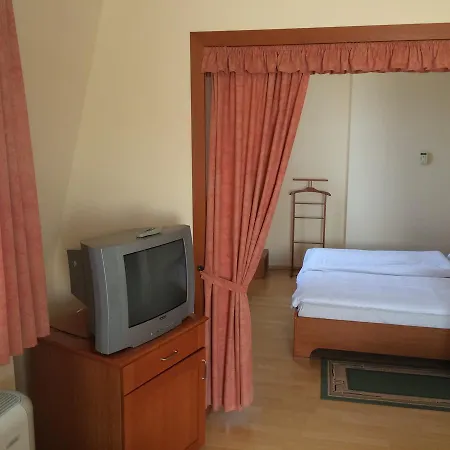Karadi 4* Hajduszoboszlo